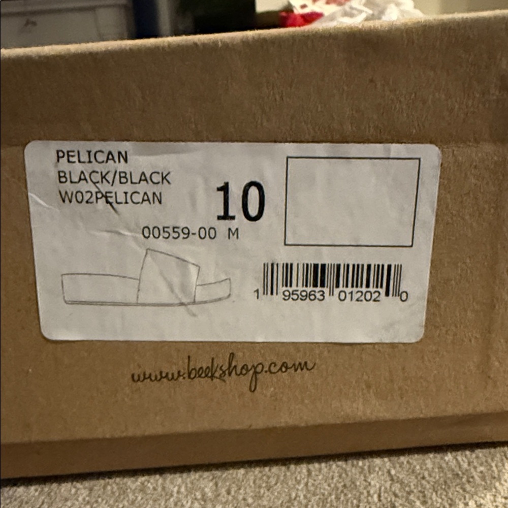 beek Black Sandals